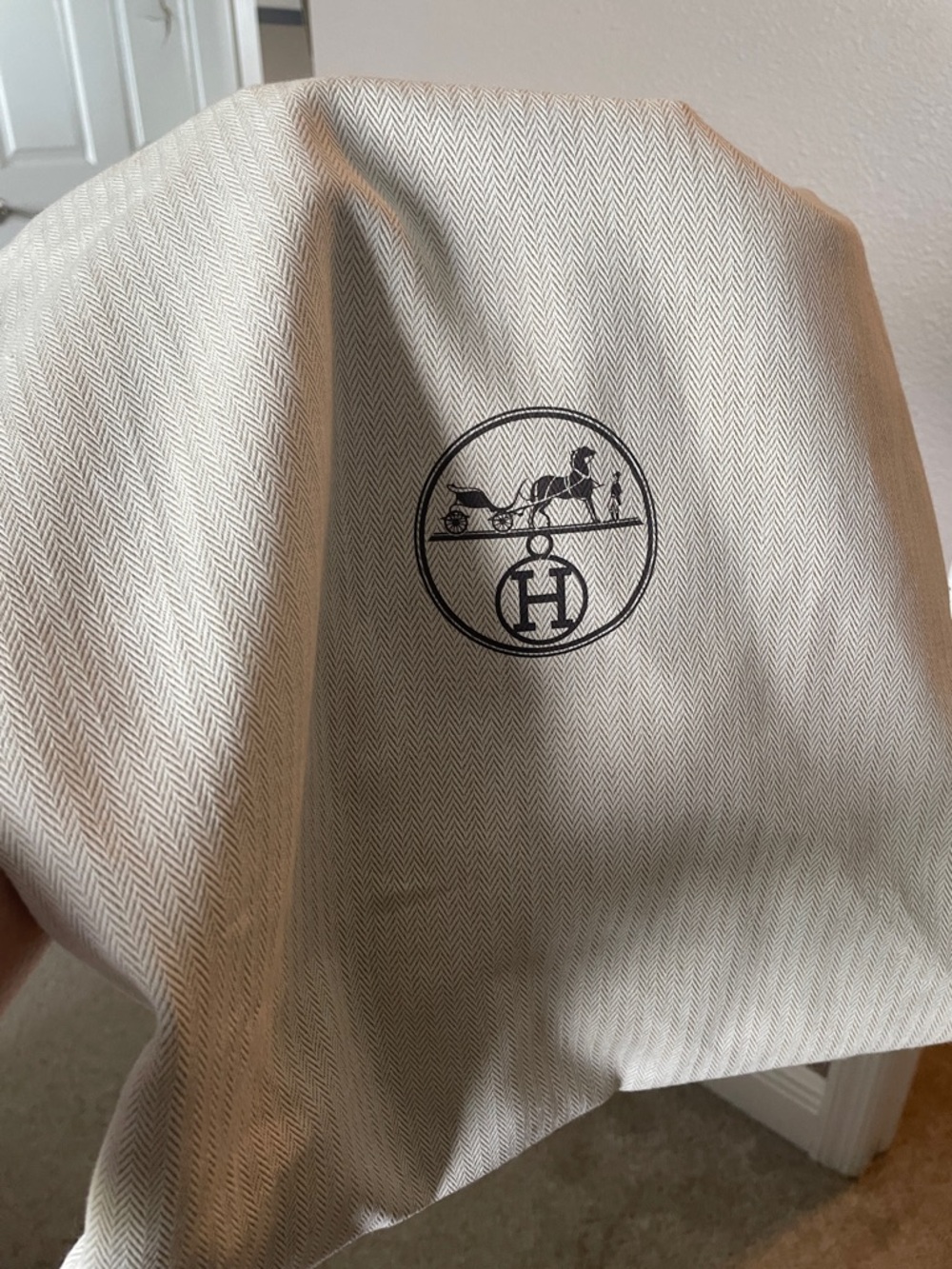 Hermes Beige Cream Canvas Cosmetic Pouch - Picture 4 of 5